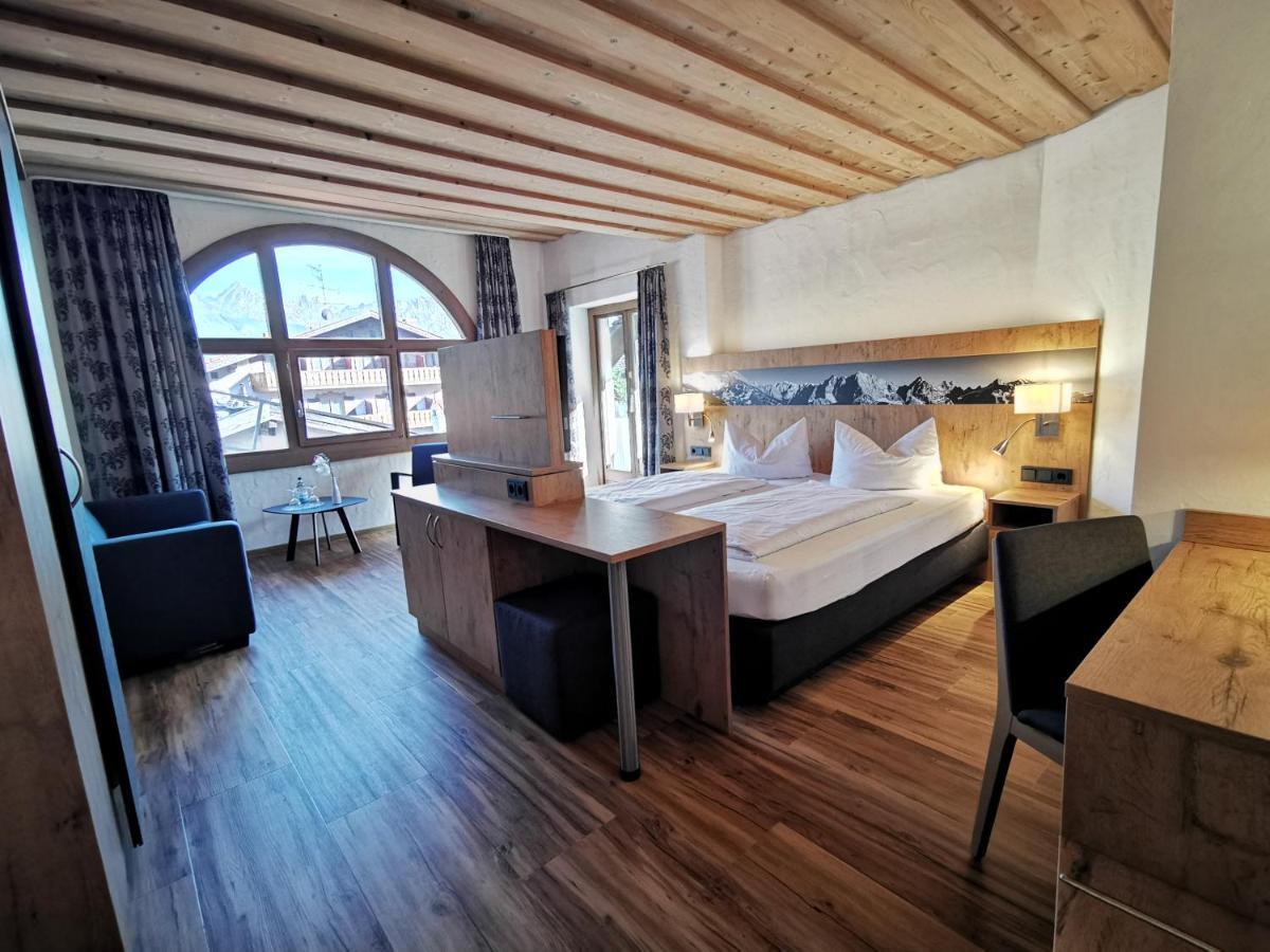 Gasthof & Hotel Zur Post Валльгау Екстер'єр фото