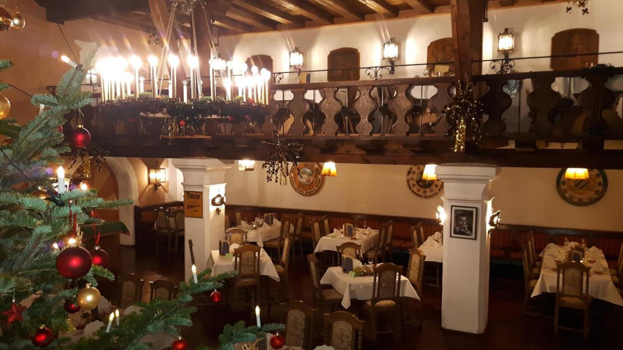 Gasthof & Hotel Zur Post Валльгау Екстер'єр фото