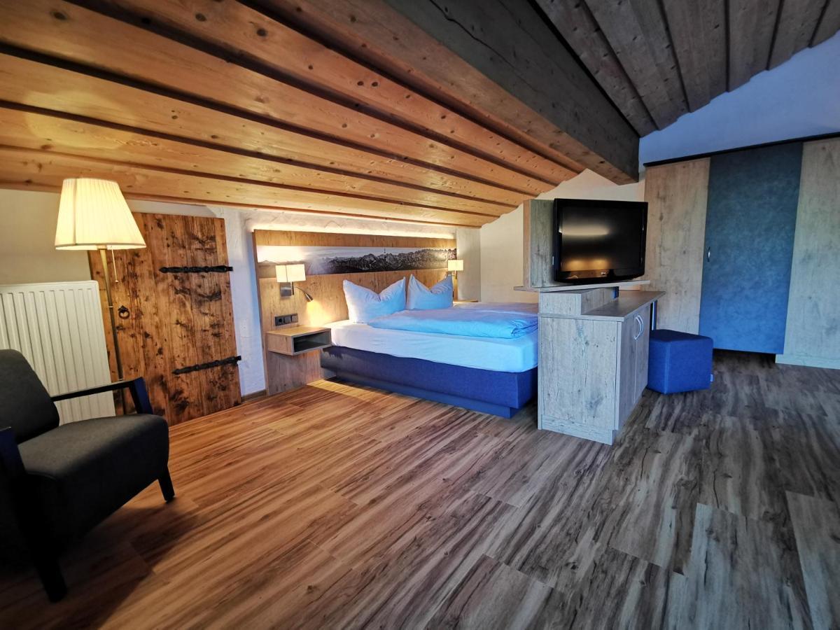 Gasthof & Hotel Zur Post Валльгау Екстер'єр фото